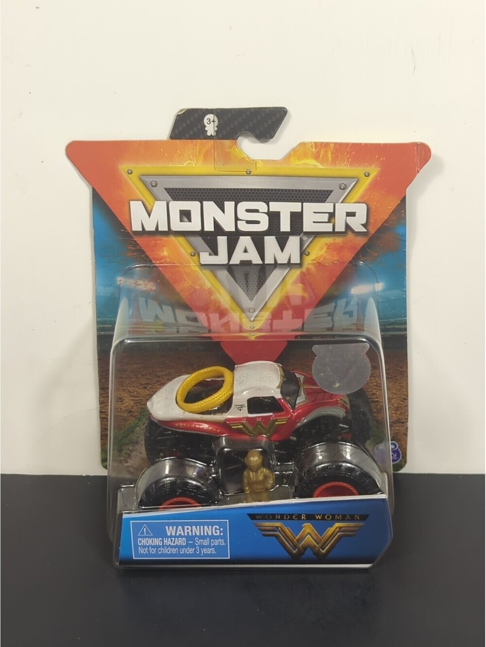 2019 Spin Master Monster Jam Wonder Woman New In Box With Man Authentic Bending